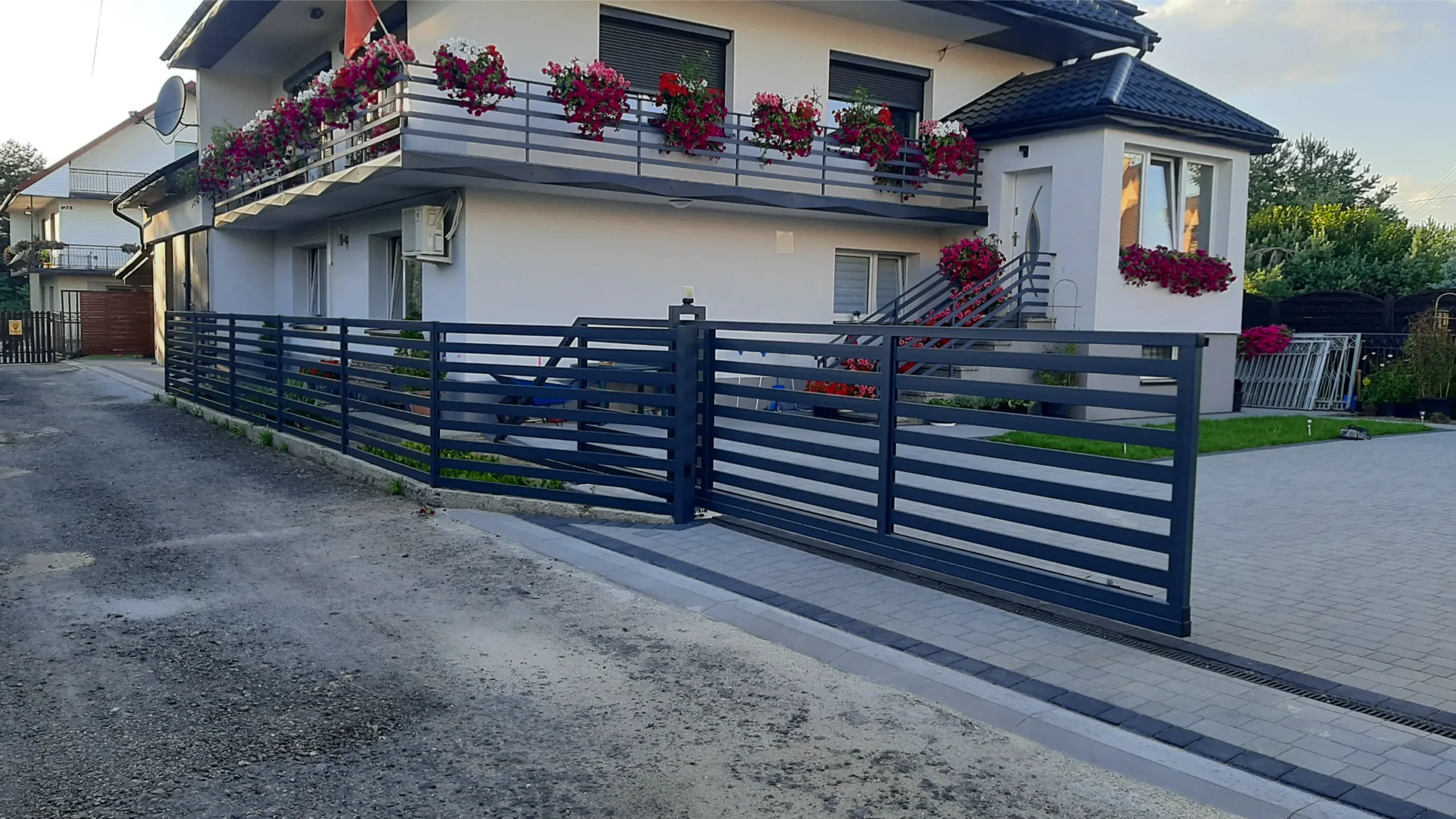 zdjęcie brama wjazdowa